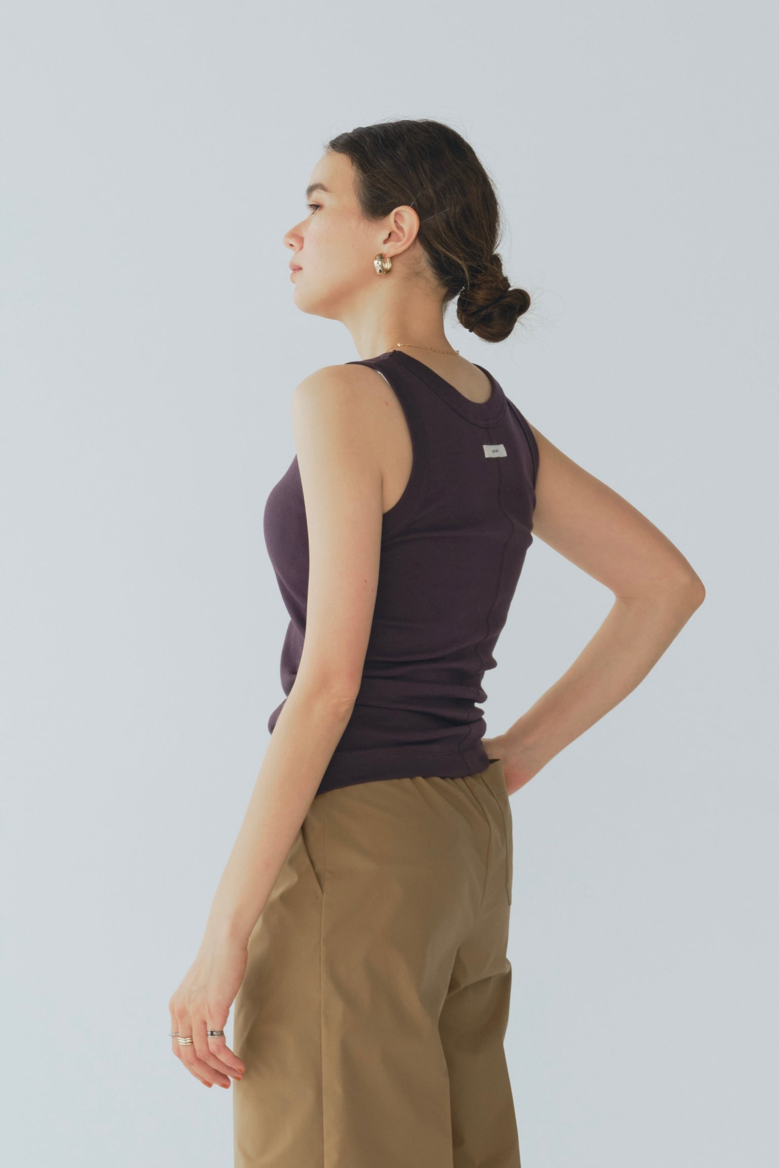 Uネックコットンタンクトップ