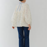 フクレ刺繍ギャザーブラウス