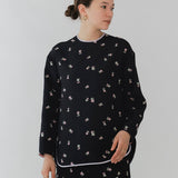 フクレ刺繍シンプルブラウス