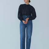 たっぷりフリルブラウス