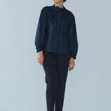 たっぷりフリルブラウス