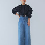 たっぷりフリルブラウス