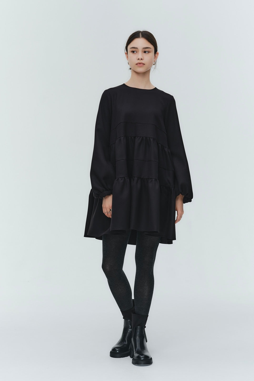 ランダムティアードショートドレス