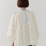 フクレ刺繍ギャザーブラウス