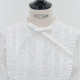 たっぷりフリルブラウス