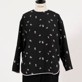 フクレ刺繍シンプルブラウス