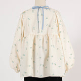 フクレ刺繍ギャザーブラウス